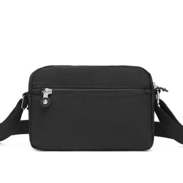 Smart Bags Postacı Kadın Çantası Krinkıl Kumaş 3166 Siyah
