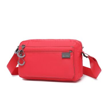 Smart Bags Ekstra Hafif Kumaş Kadın Postacı Çantası 3148 Kırmızı