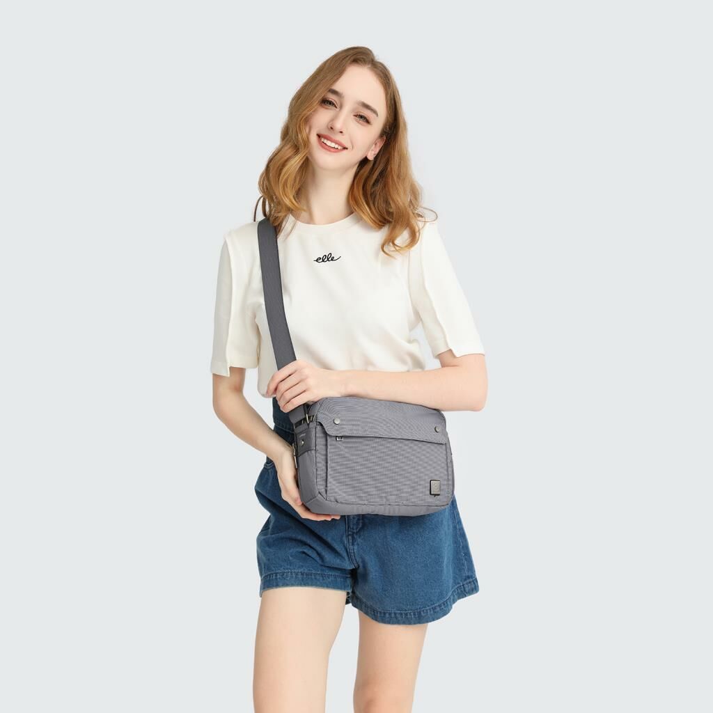 Exclusive Serisi Uniseks Postacı Çantası Smart Bags 8703 Kahve