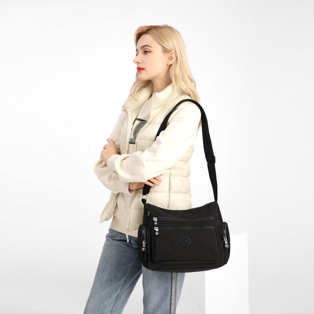 1115 Krinkıl Kumaş Bayan Omuz Çantası Smart Bags Siyah
