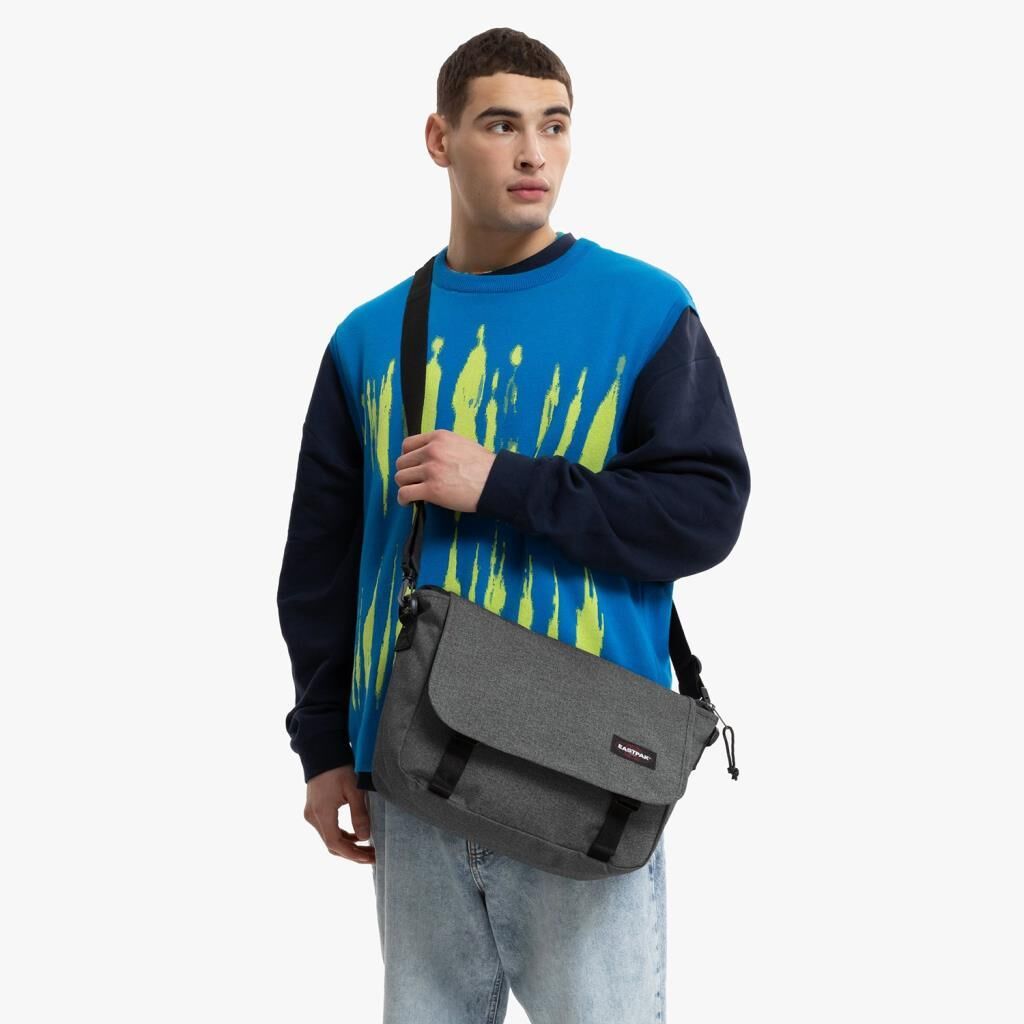 Eastpak JR Omuz Askılı Postacı Çantası Black Denim EK00007777H1