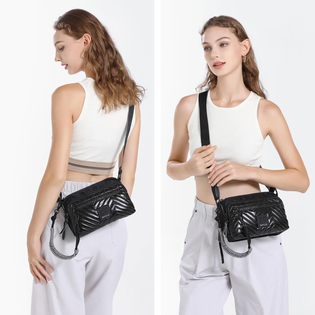 Smart Bags Parlak Kumaş Çapraz Askılı Kadın Postacı Çantası 3249 Siyah/Bordo