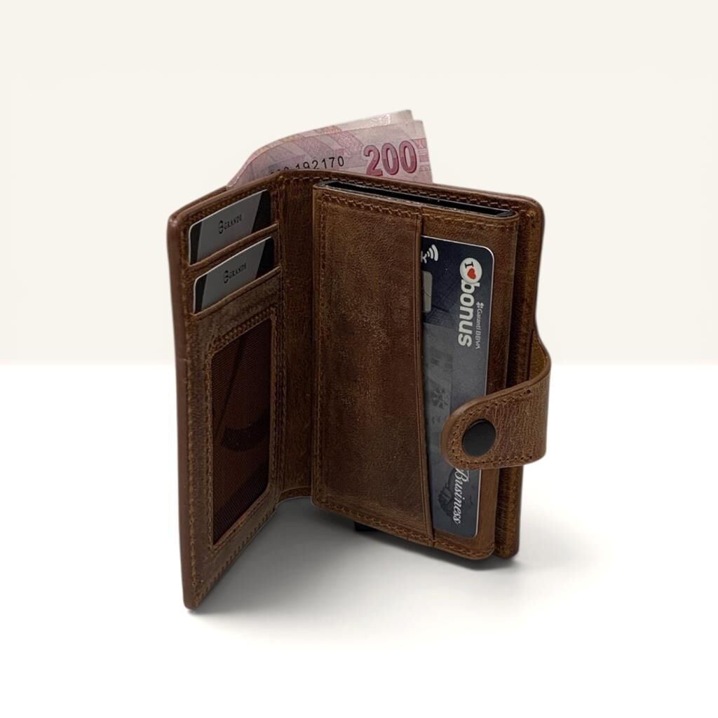 Grande Hakiki Deri Mekanizmalı Mandallı Kartlık Cüzdan RFID Fındık