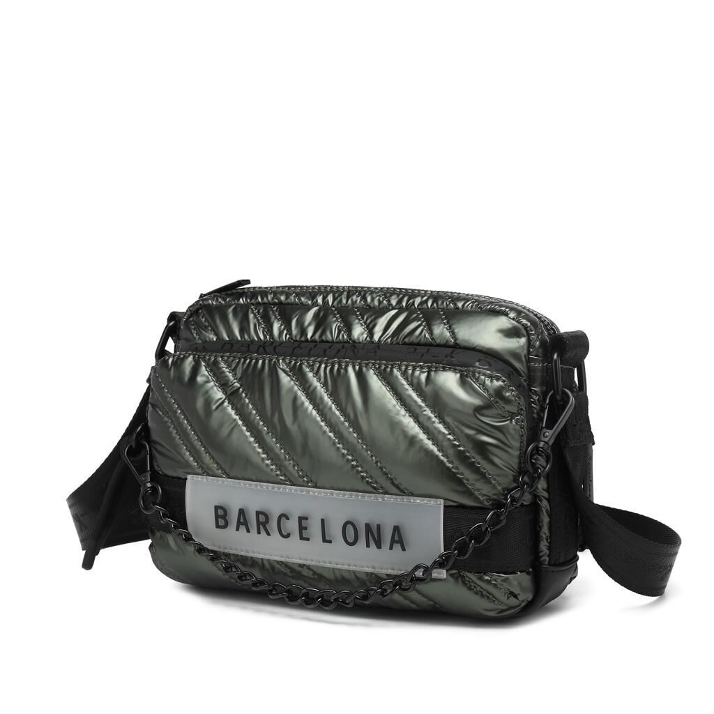 21K Barcelona Parlak Kumaş Askılı Kadın Postacı Çantası 3256