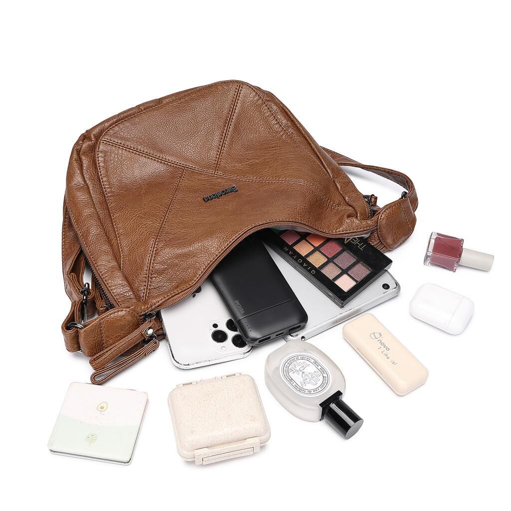 Yıkama Deri Askılı Postacı Kadın Çantası 21-K Barcelona 1896 K.Yeşil