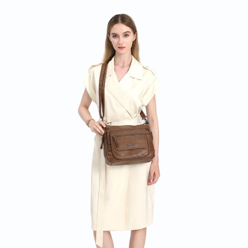 Yıkama Deri Omuz Askılı Kadın Çantası 21-K Barcelona 1899 K.Yeşil