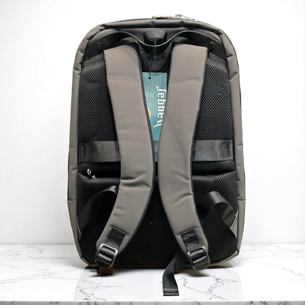 Baggaj Laptop Gözlü ve Körüklü İnce Tasarım Sırt Çantası Siyah