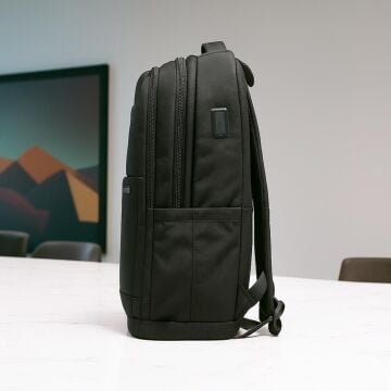 Laptop ve Seyahat için İnce Tasarım Sırt Çantası Baggaj S24113 Siyah