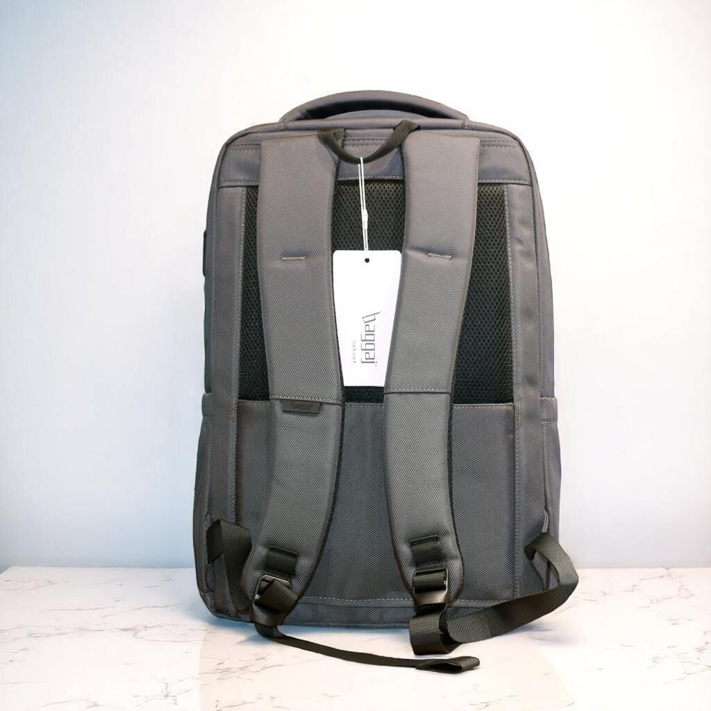 Laptop ve Seyahat için İnce Tasarım Sırt Çantası Baggaj S24113 Siyah