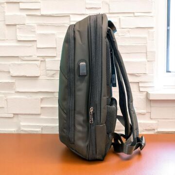 Laptop Gözlü ve Körüklü İnce Tasarım Sırt Çantası Baggaj S24129 Gri